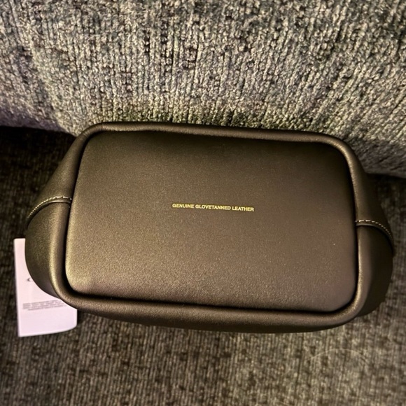 Coach Kisslock Frame Bag 14 Crossbody in Brass/Black Glovetanned Leather NWT - Picture 9 of 15